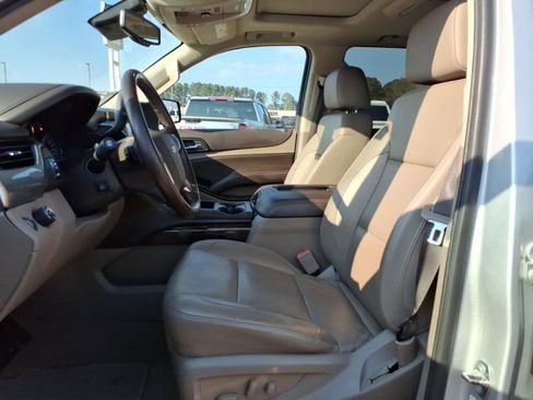 Used 2019 Chevrolet Tahoe LT image 19
