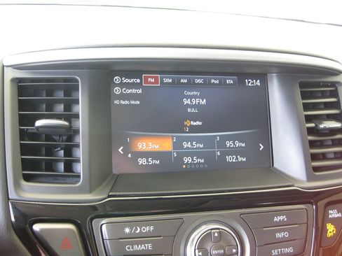 Used 2020 Nissan Pathfinder SV w/ Cargo Package FWD image 17