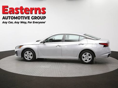 Used 2024 Nissan Altima 2.5 S FWD image 59