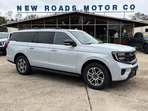 New 2025 Ford Expedition Max Active image 1