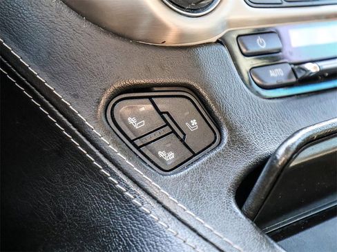 Used 2019 GMC Yukon Denali w/ Denali Ultimate Package image 35