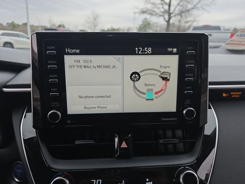 Used 2021 Toyota Corolla LE image 21