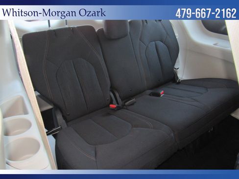 Used 2018 Chrysler Pacifica Touring Plus w/ Tire & Wheel Group image 29