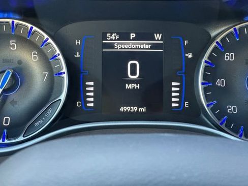 Used 2024 Chrysler Voyager LX image 30