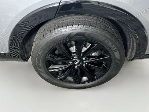 Used 2024 Buick Envista Sport Touring w/ Convenience I Package image 11