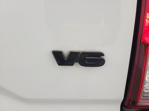 Used 2020 Toyota Tacoma SR5 RWD image 6
