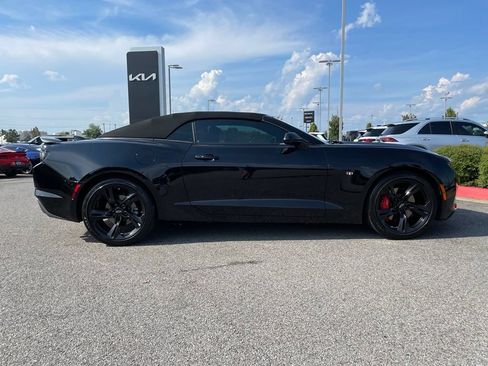 Used 2023 Chevrolet Camaro LT RWD image 8
