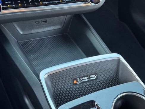 Used 2025 Chevrolet Equinox ACTIV w/ Safety and Technology Package image 15