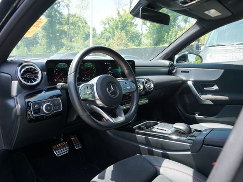 Used 2022 Mercedes-Benz A 220 4MATIC image 12