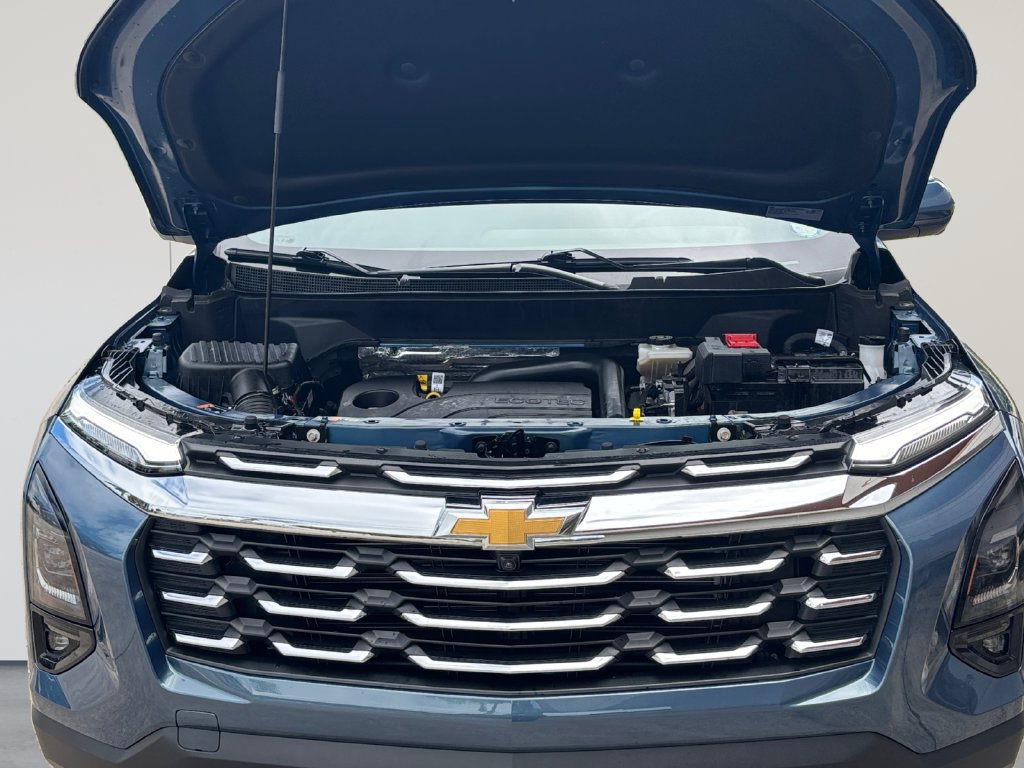 Used 2026 Chevrolet Equinox LT w/ Safety and Technology Package FWD image 19