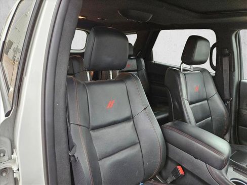 Used 2024 Dodge Durango GT RWD image 17