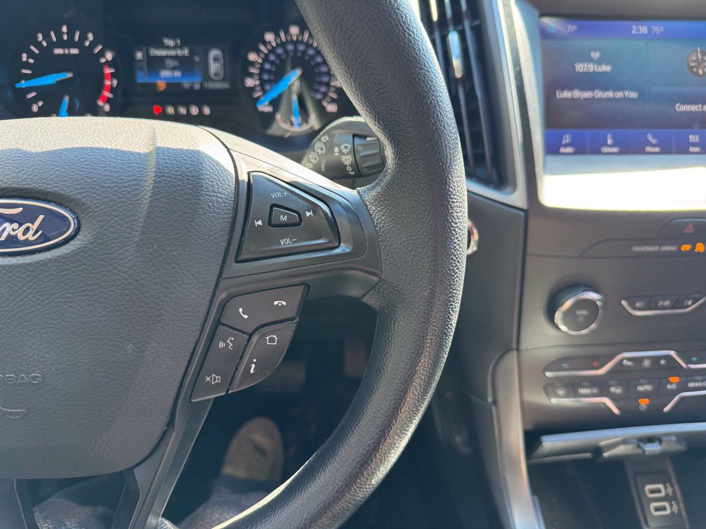 Used 2020 Ford Edge SE FWD image 19
