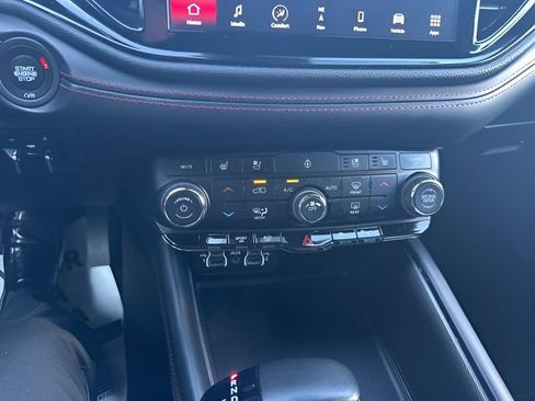 Used 2024 Dodge Durango GT image 20