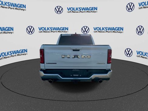 Used 2025 RAM 1500 Laramie AWD/4WD image 13