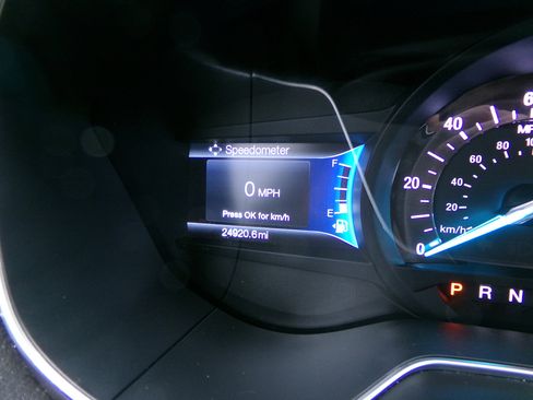 Used 2018 Ford Fusion SE image 17