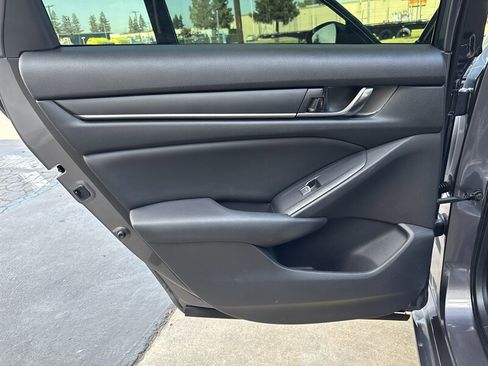 Used 2020 Honda Accord Sport image 31