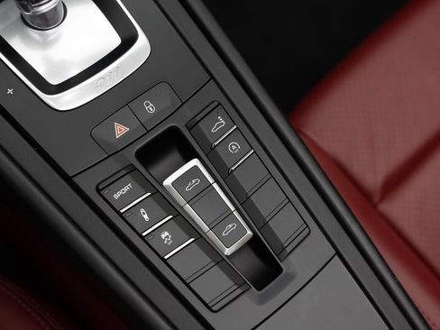 Used 2018 Porsche 911 Targa 4S AWD/4WD image 22