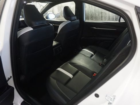 Used 2025 Toyota Camry SE w/ Convenience Package image 21