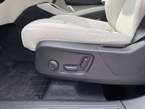 New 2026 Volvo XC40 B5 Plus w/ Protection Package Premier image 8