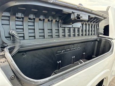 Used 2025 RAM 1500 Limited AWD/4WD image 17