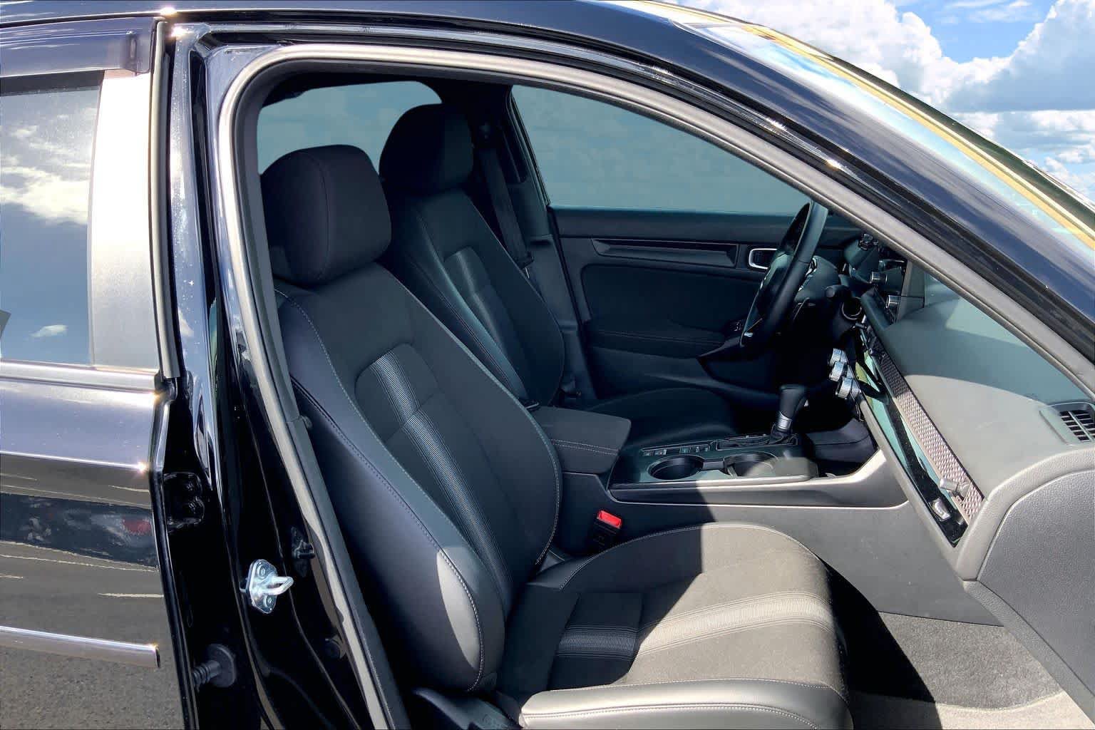Used 2025 Honda Civic Sport image 13
