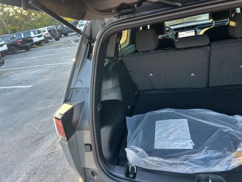 New 2026 Jeep Cherokee Laredo image 28