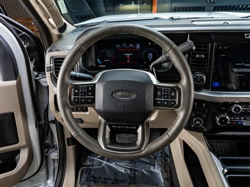 Used 2026 Ford F350 Platinum w/ Platinum Plus Package AWD/4WD image 12