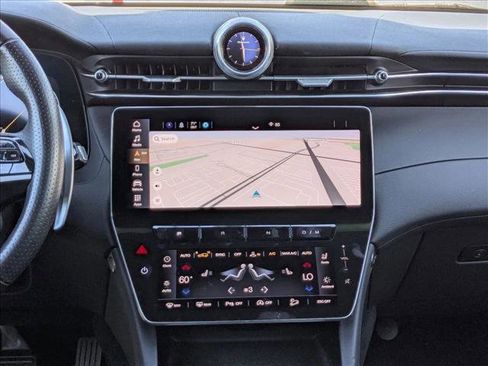 Used 2024 Maserati Grecale GT image 16