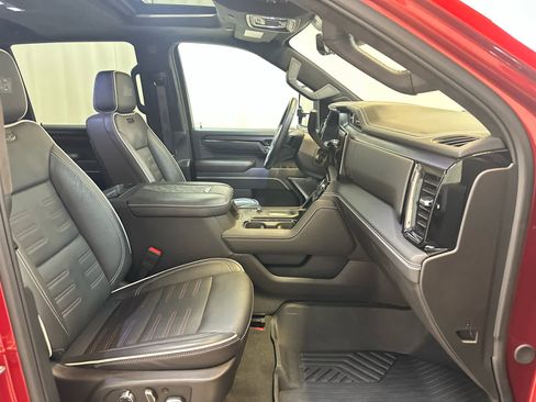 Used 2025 GMC Sierra 2500 AT4X w/ AT4X AEV Edition AWD/4WD image 14