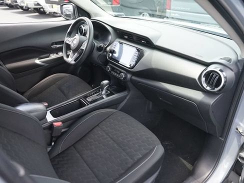 Used 2021 Nissan Kicks SV FWD image 17