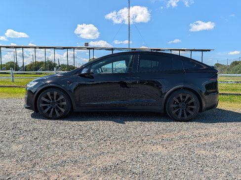 Used 2022 Tesla Model X Plaid AWD/4WD image 10
