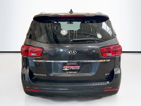 Used 2021 Kia Sedona EX image 7
