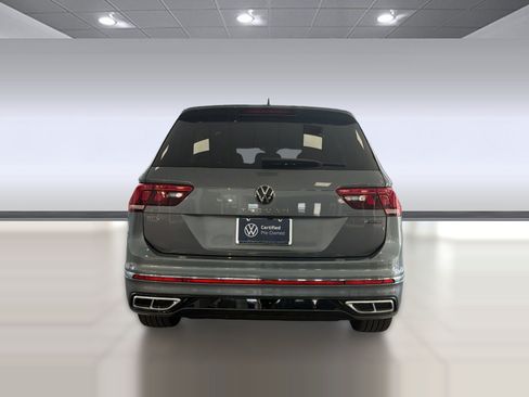 Used 2024 Volkswagen Tiguan SEL R-Line AWD/4WD image 10