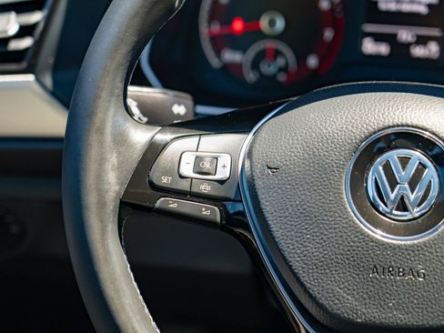 Used 2019 Volkswagen Jetta R-Line FWD image 22