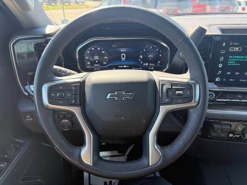 Used 2025 Chevrolet Silverado 1500 RST AWD/4WD image 19