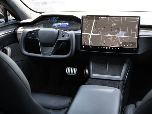Used 2021 Tesla Model S Long Range AWD/4WD image 29