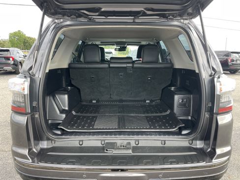Used 2020 Toyota 4Runner Limited image 5