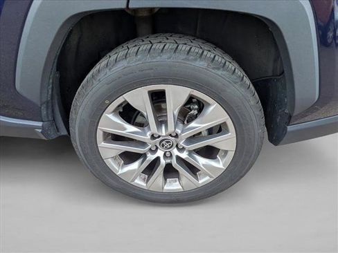 Used 2021 Toyota RAV4 XLE Premium AWD/4WD image 9