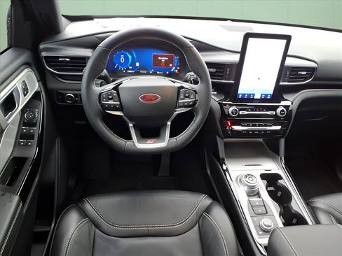 Used 2023 Ford Explorer ST w/ Equipment Group 401A image 13