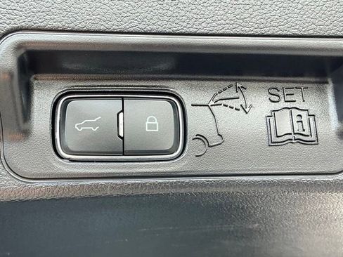 Used 2025 Ford Explorer ST AWD/4WD image 24