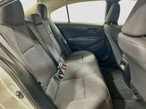 Used 2025 Toyota Corolla LE FWD image 22