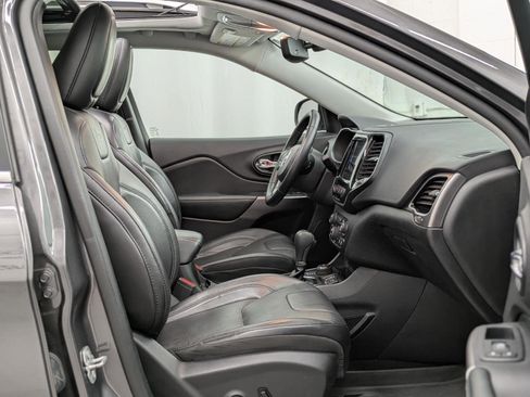 Used 2021 Jeep Cherokee Limited image 21