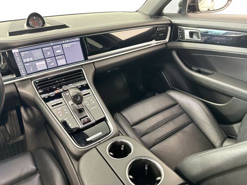 Used 2018 Porsche Panamera 4 AWD/4WD image 25