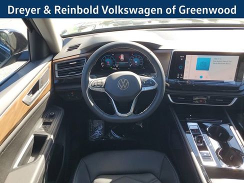 New 2026 Volkswagen Atlas SE image 18