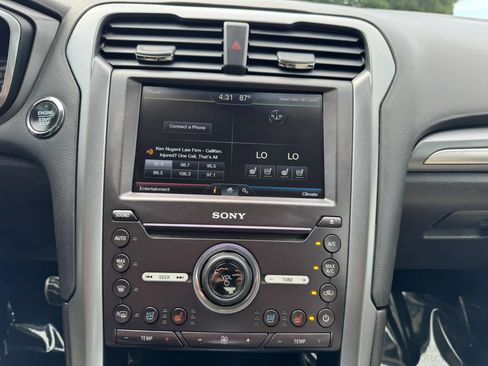 Used 2016 Ford Fusion Titanium FWD image 15