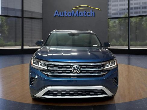 Used 2023 Volkswagen Atlas Cross Sport SE FWD image 2