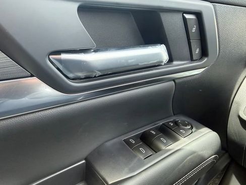 New 2026 GMC Terrain Elevation FWD image 17