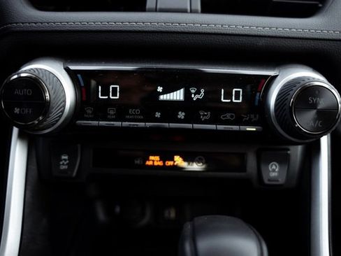 Used 2024 Toyota RAV4 XLE image 19