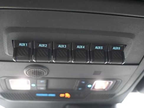 Certified 2022 Ford Bronco Black Diamond AWD/4WD image 16