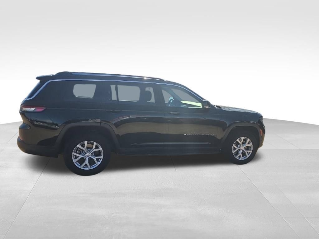 Used 2024 Jeep Grand Cherokee L Limited AWD/4WD image 9